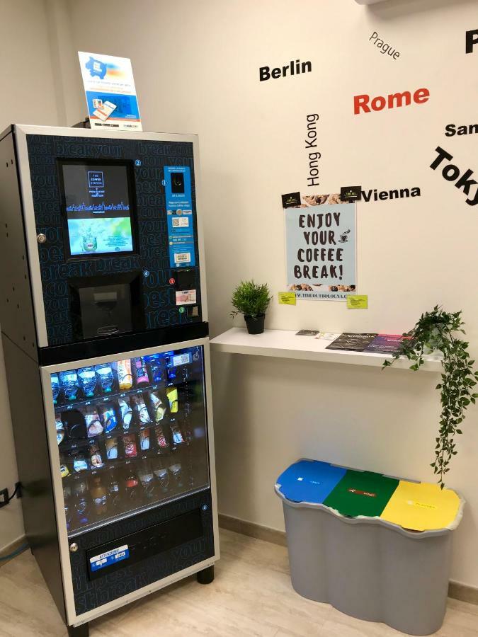 Time Out Aparthotel Казалекио ди Рено Екстериор снимка